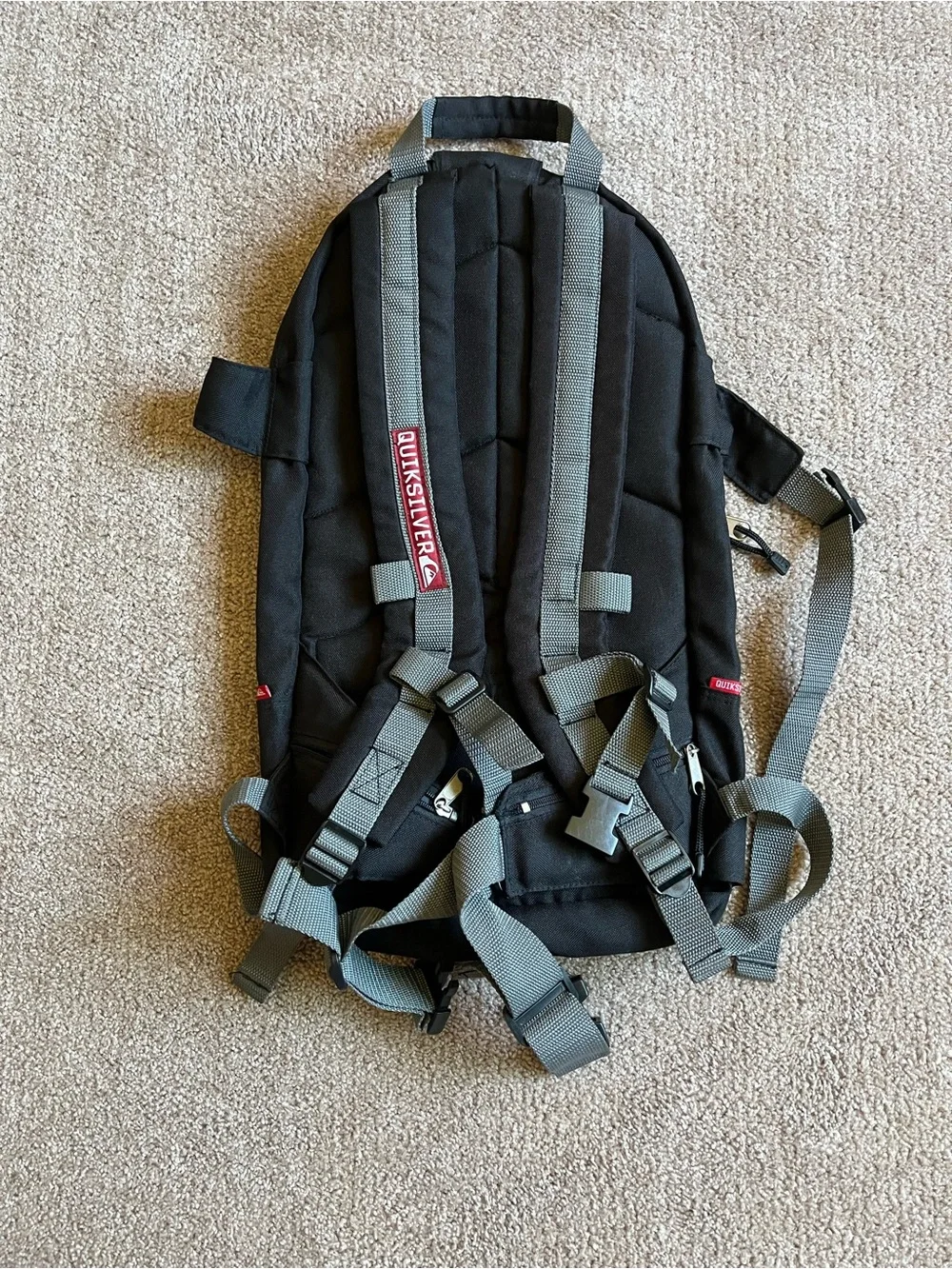VTG 00’s / Y2K Quiksilver Forest Green Backpack